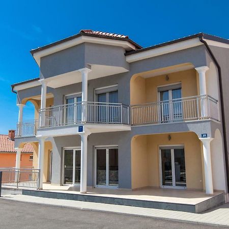 Moderne Souterrainwohnung Цриквеница Экстерьер фото